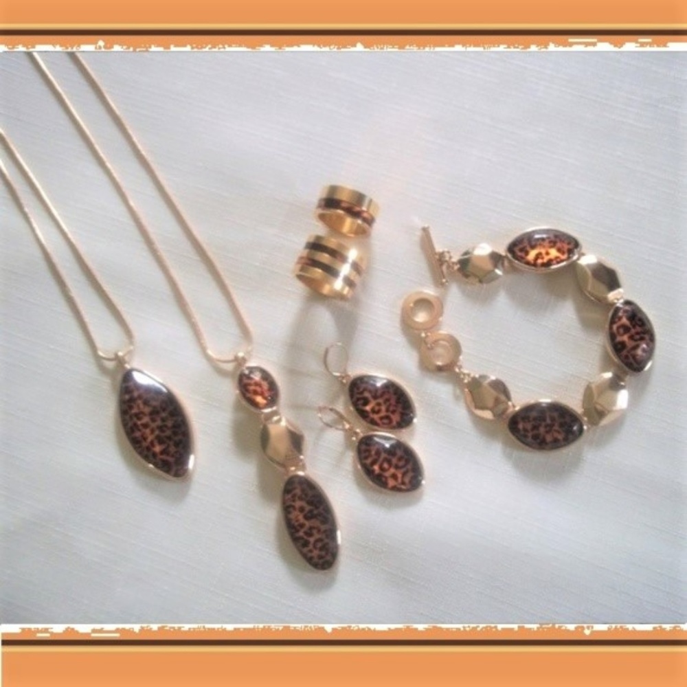 TWO Pendant Necklaces Bracelet Earrings TWO Rings